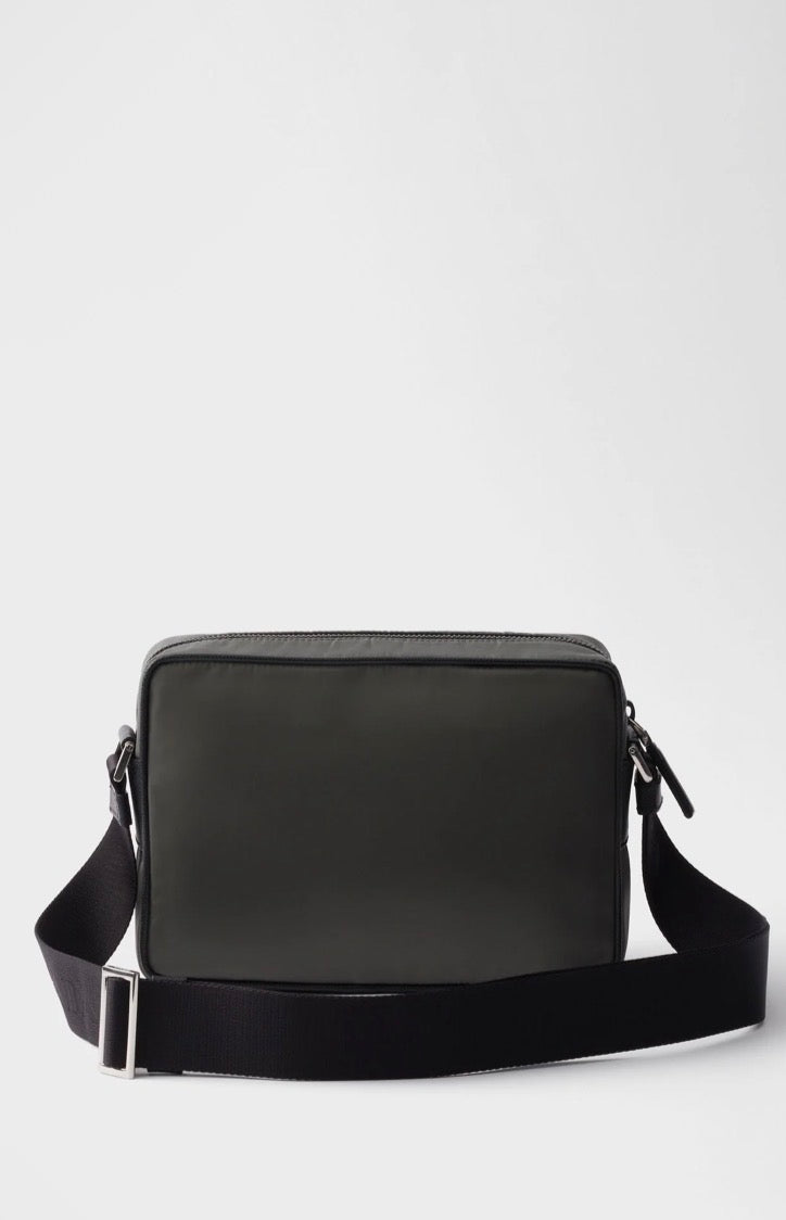 Sac porté épaule en re-nylon et cuir